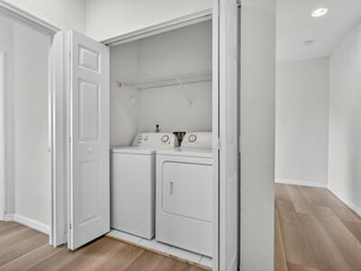 513 Talia Circle, Palm Springs, FL 33461