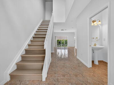 513 Talia Circle, Palm Springs, FL 33461