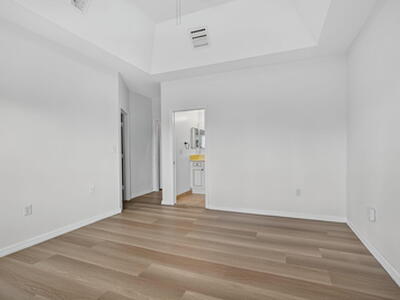 513 Talia Circle, Palm Springs, FL 33461