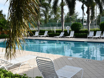 327 Salinas Drive, Palm Beach Gardens, FL 33410