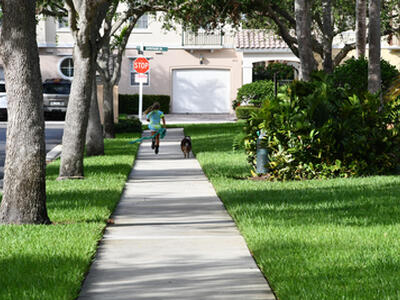 327 Salinas Drive, Palm Beach Gardens, FL 33410