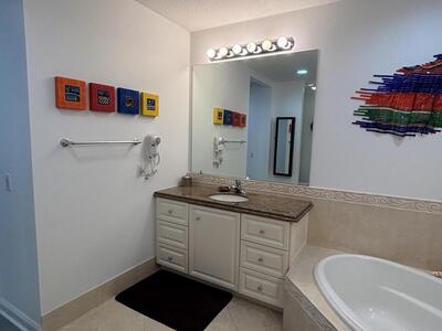 9 Harbour Isle 102 Drive E, Fort Pierce, FL 34949