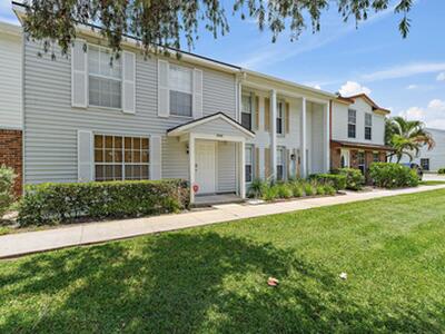 11830 Brier Patch Court, Wellington, FL 33414