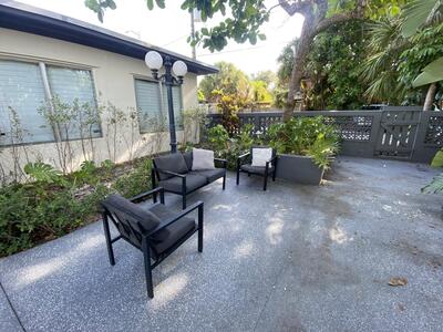 131 S Federal Highway