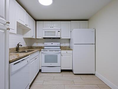 1505 Crescent Circle