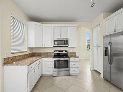 5919 Walnut Park Ln Lane, Fort Pierce, FL 34951