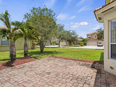 5919 Walnut Park Ln Lane, Fort Pierce, FL 34951