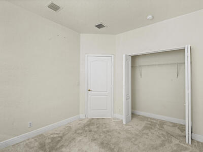 5919 Walnut Park Ln Lane, Fort Pierce, FL 34951