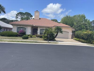 13471 Miles Standish Prt, Palm Beach Gardens, FL 33410