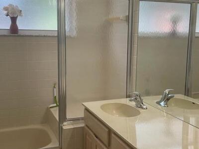 13471 Miles Standish Prt, Palm Beach Gardens, FL 33410