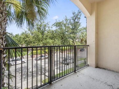 10560 SW Stephanie Way, Port Saint Lucie, FL 34987