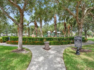 10560 SW Stephanie Way, Port Saint Lucie, FL 34987