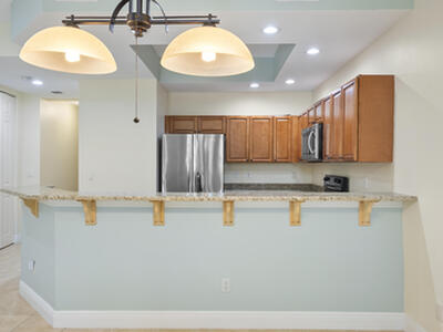 10560 SW Stephanie Way, Port Saint Lucie, FL 34987