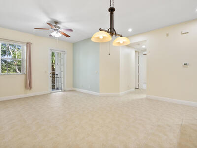 10560 SW Stephanie Way, Port Saint Lucie, FL 34987