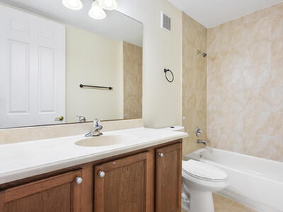 10560 SW Stephanie Way, Port Saint Lucie, FL 34987