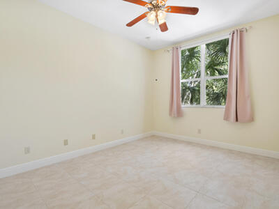 10560 SW Stephanie Way, Port Saint Lucie, FL 34987