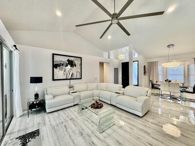 8561 Lawson Circle, Boynton Beach, FL 33472