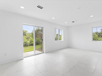 4498 SW Port Saint Lucie Boulevard, Port Saint Lucie, FL 34953