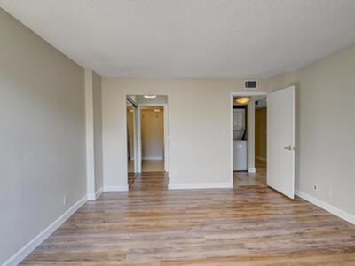 16 Royal Palm Way, Boca Raton, FL 33432