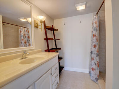 16 Royal Palm Way, Boca Raton, FL 33432