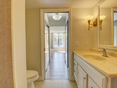 16 Royal Palm Way, Boca Raton, FL 33432