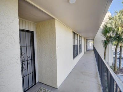 16 Royal Palm Way, Boca Raton, FL 33432