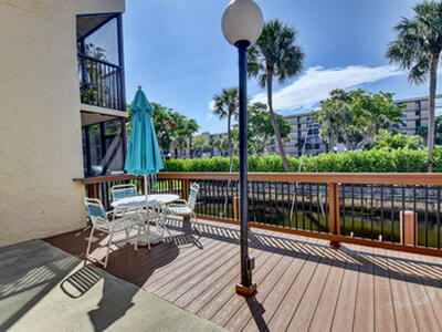 16 Royal Palm Way, Boca Raton, FL 33432