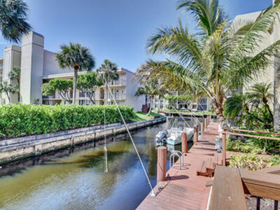 16 Royal Palm Way, Boca Raton, FL 33432