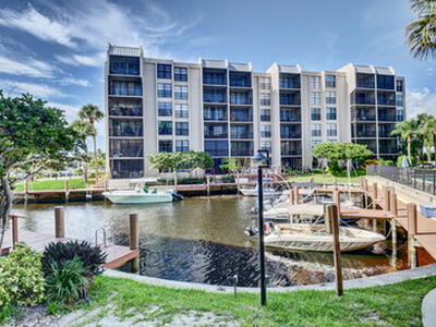 16 Royal Palm Way, Boca Raton, FL 33432