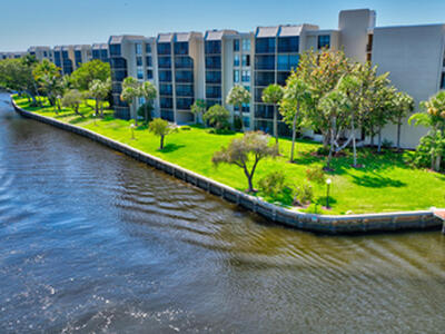 16 Royal Palm Way, Boca Raton, FL 33432