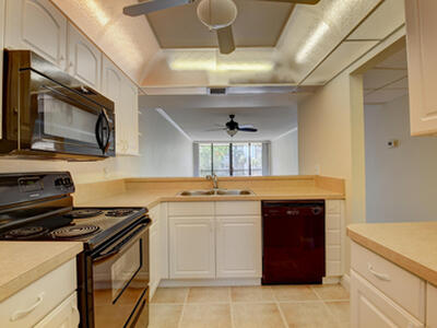 16 Royal Palm Way, Boca Raton, FL 33432