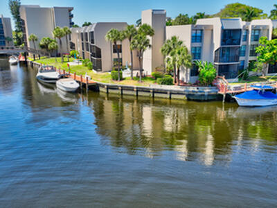 16 Royal Palm Way, Boca Raton, FL 33432