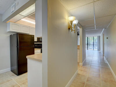 16 Royal Palm Way, Boca Raton, FL 33432