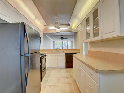 16 Royal Palm Way, Boca Raton, FL 33432