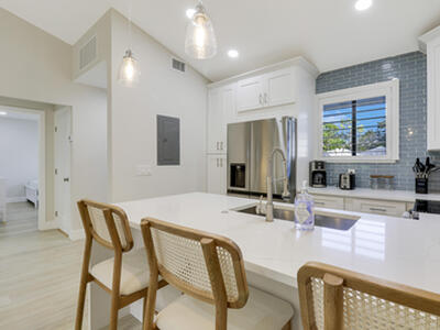 523 Club Drive, Palm Beach Gardens, FL 33418