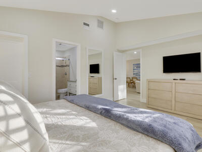 523 Club Drive, Palm Beach Gardens, FL 33418