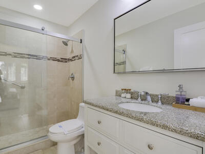 523 Club Drive, Palm Beach Gardens, FL 33418