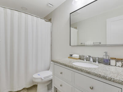 523 Club Drive, Palm Beach Gardens, FL 33418