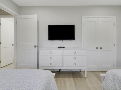 523 Club Drive, Palm Beach Gardens, FL 33418