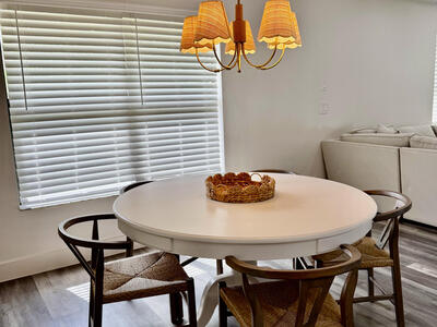 325 Knotty Wood Lane, Wellington, FL 33414