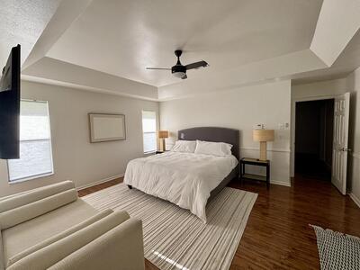 325 Knotty Wood Lane, Wellington, FL 33414