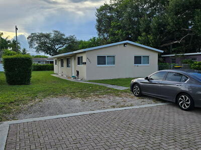 4951 SW 28th Terrace, Fort Lauderdale, FL 33312