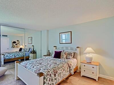 5550 N Ocean Drive, Singer Island, FL 33404