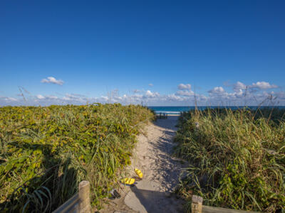 2565 S Ocean Boulevard, Palm Beach, FL 33480