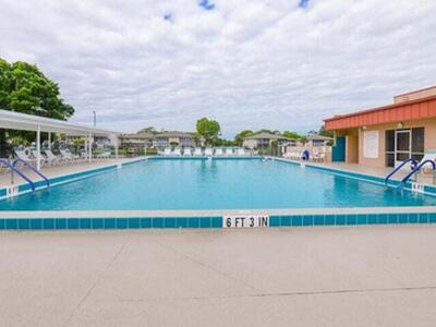 19 Lake Vista Trail, Port Saint Lucie, FL 34952