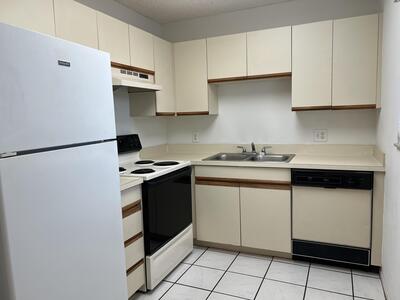 19 Lake Vista Trail, Port Saint Lucie, FL 34952