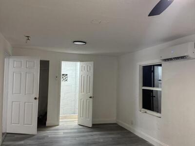 215 SW 2nd Avenue, Boynton Beach, FL 33435