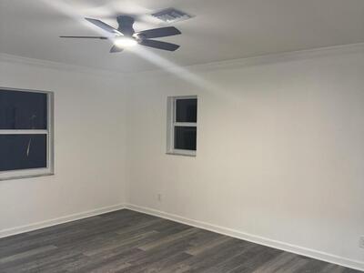 215 SW 2nd Avenue, Boynton Beach, FL 33435