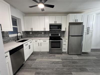 215 SW 2nd Avenue, Boynton Beach, FL 33435