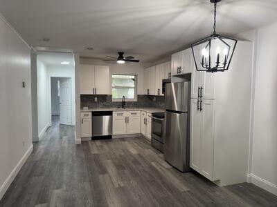 215 SW 2nd Avenue, Boynton Beach, FL 33435